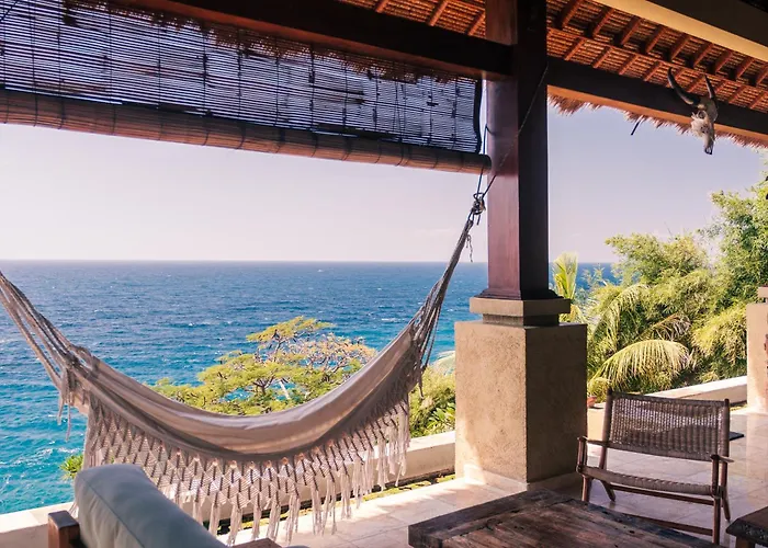 Aquamarine Seaview Villa *